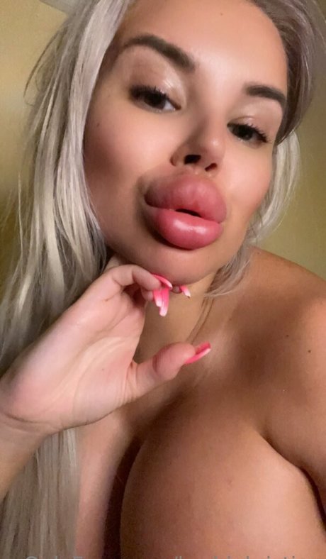 Barbiekristina pornstar nudes picture