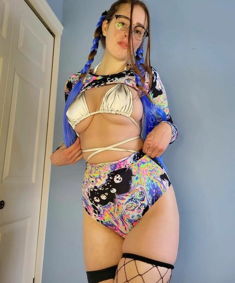 bootyfulltokes model high quality pics