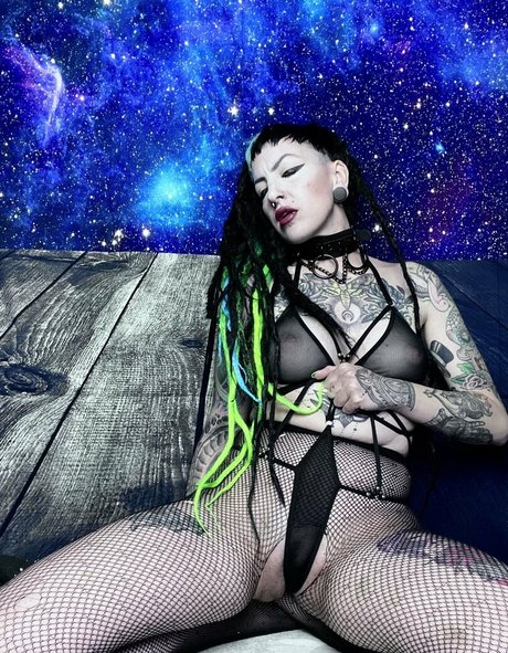 elfspitfree adult actress archive