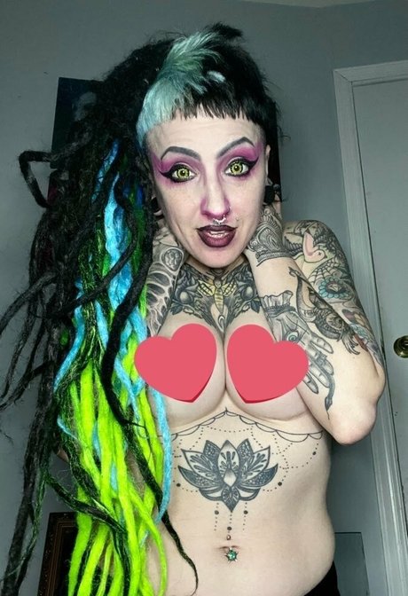 elfspitfree xxx star picture