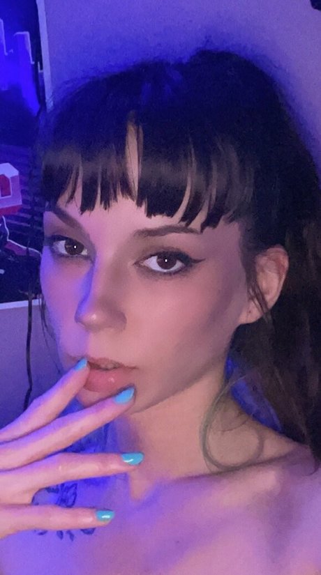 bel0vedbambi sex actress photos