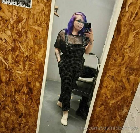 Cosmicbunnixo porn actress archive