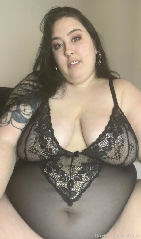 ebony feet onlyfans top photo