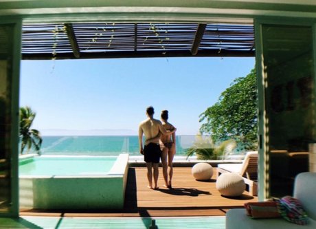 Emily Rudd star naked archive