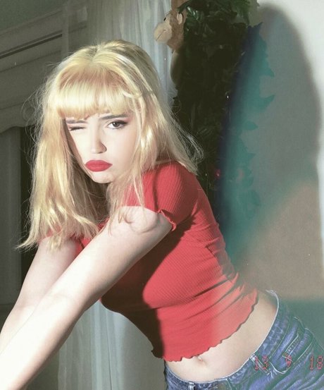 Mia Rodriguez sexy actress photo