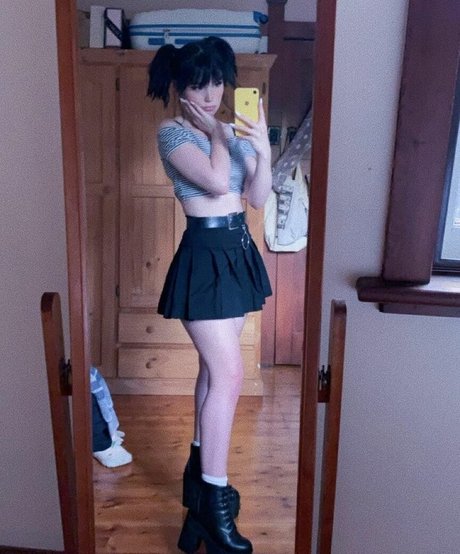 Mia Rodriguez top model images