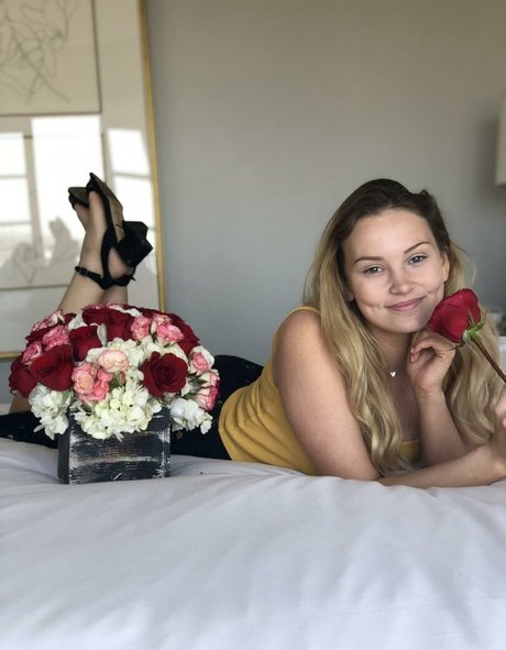 ASMR Darling star xxx gallery