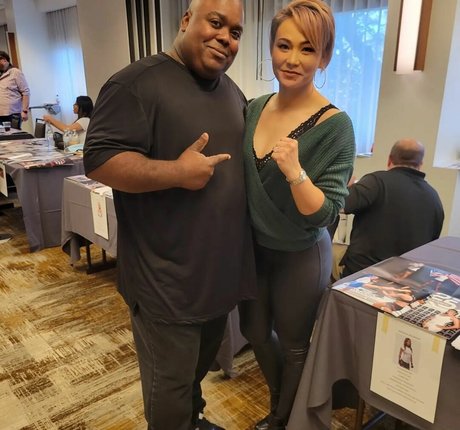 Michelle Waterson model photos