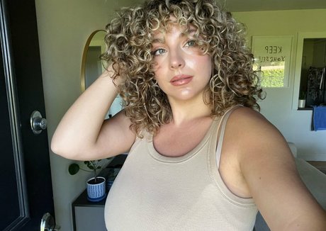 brown onlyfans hot porn image