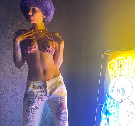 Halsey hd pornstar archive