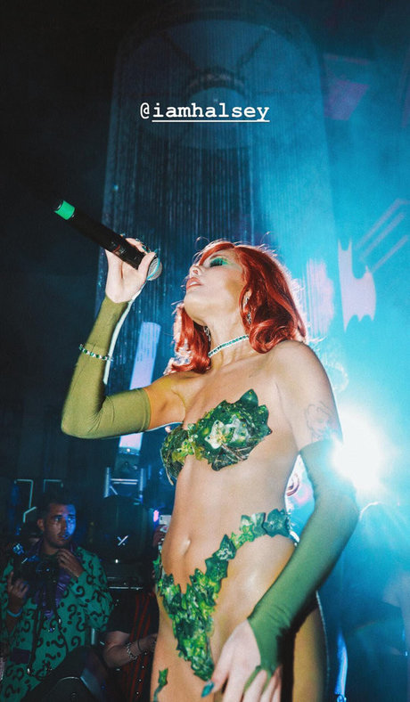 Halsey exclusive star picture