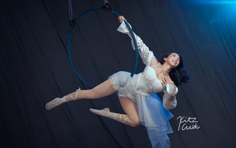 KitzCua pornstar erotic image