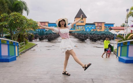 blonde cumshot onlyfans perfect img