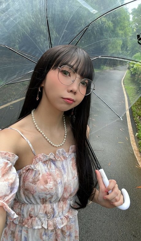 18 year old onlyfans nude img