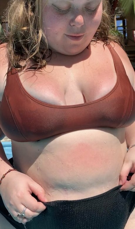 twinsmaison model hot img