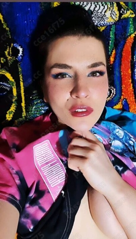 Kat Gunn hd model galleries