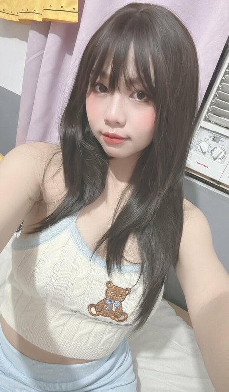 Risanomsyu porn model picture