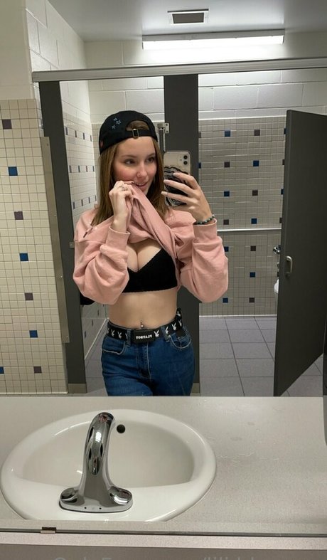 lili blossom model nudes picture