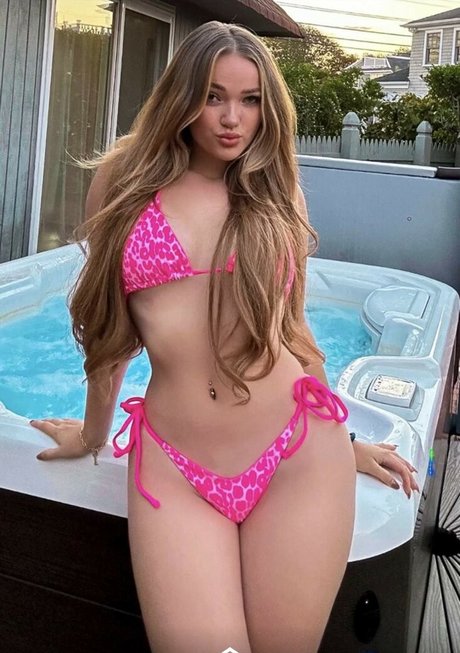 curvy muscle onlyfans xxx archive