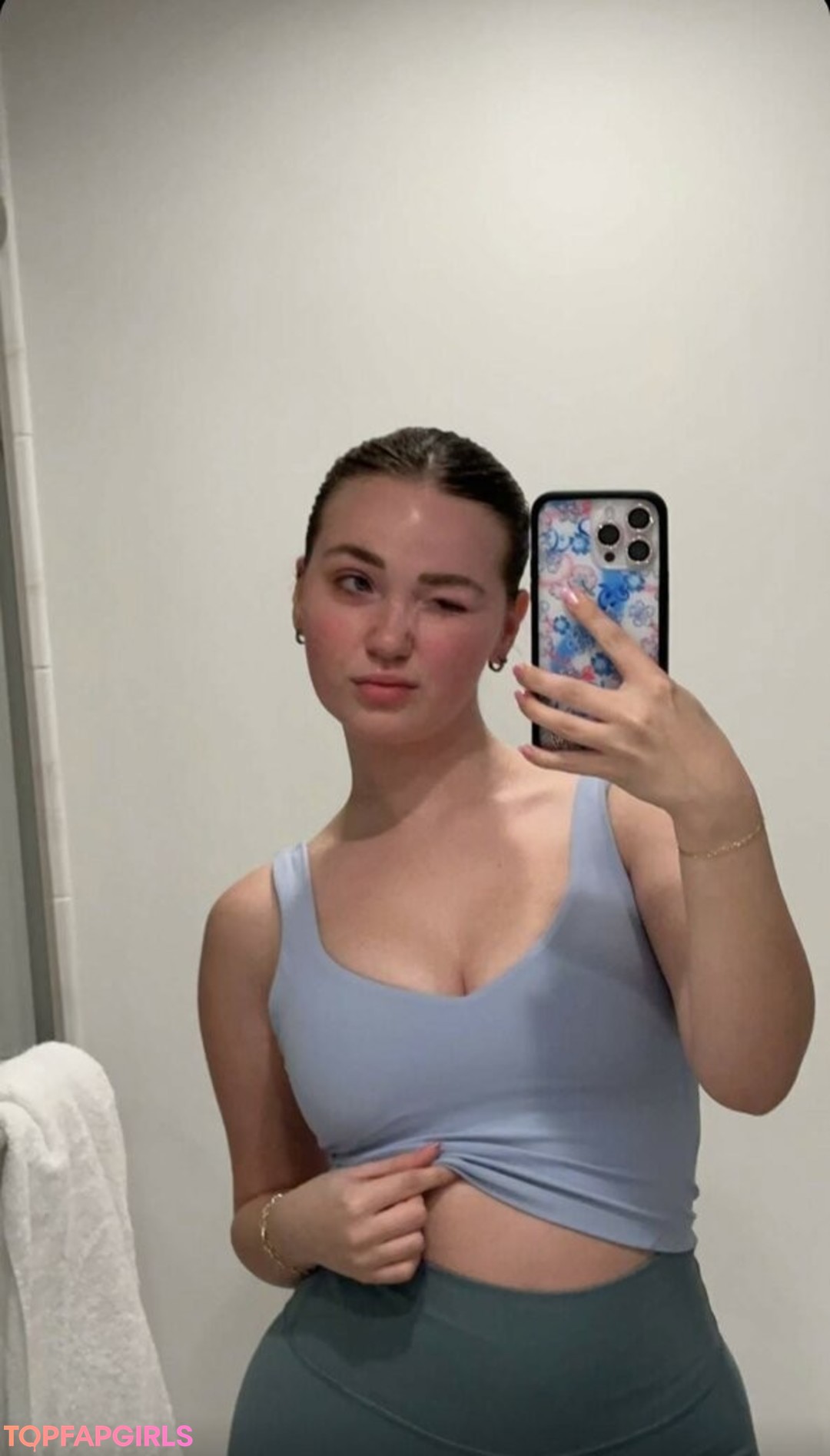 Alyssa Mckay porn star galleries