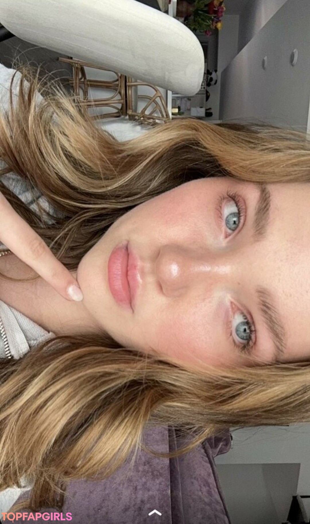 Alyssa Mckay sexy actress photos