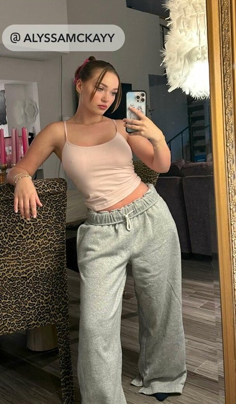 Alyssa Mckay model pretty image