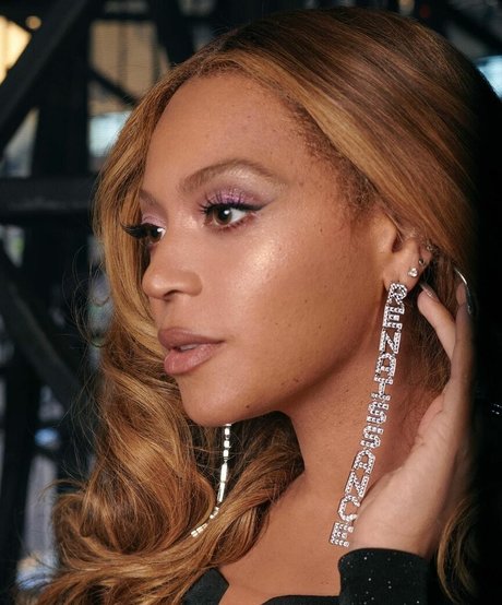 brazilian big tits onlyfans nude gallery