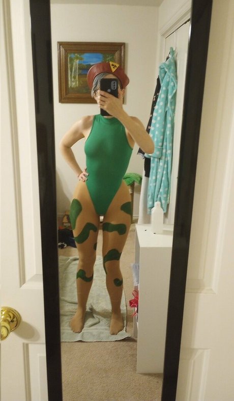 Ikuy sexy model images