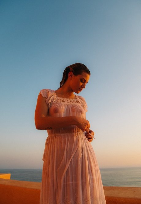 Lili Reinhart nude pornstar pics