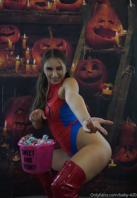 Penelope Kay exclusive model pic