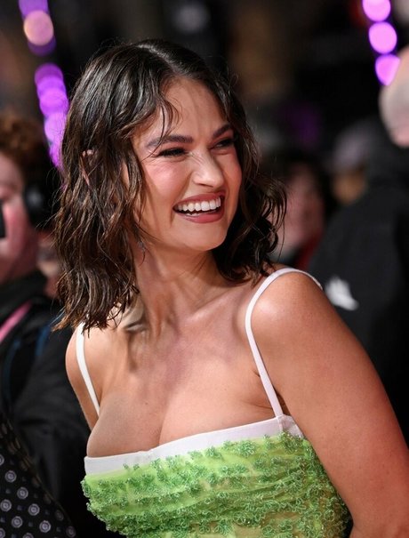 popular onlyfans free nude picture