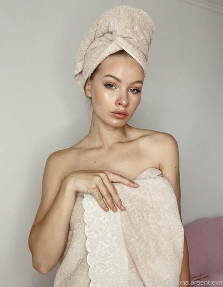 Ilona Arsentieva star sexy pictures