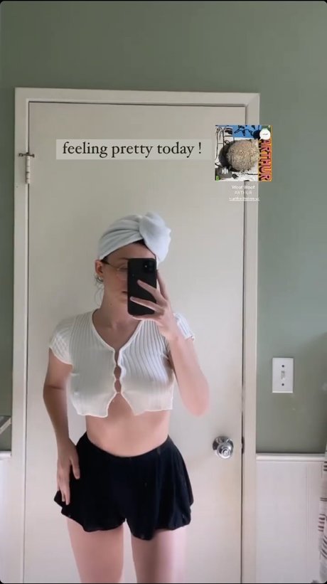 curvy teen onlyfans hot naked pic