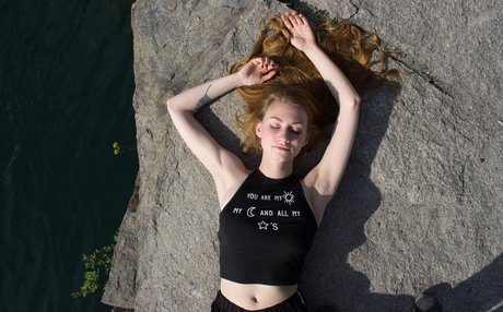 Umbird nude star gallery