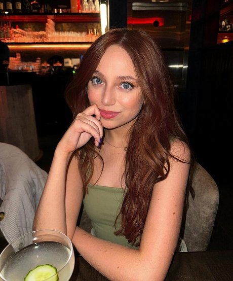 Ellie Schnitt top pornstar pics