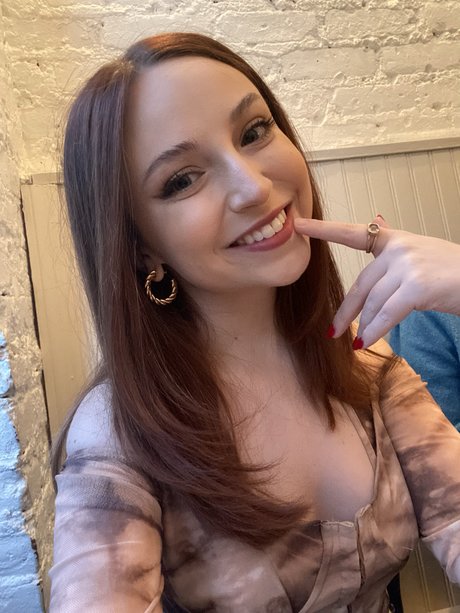 Ellie Schnitt star hd archive