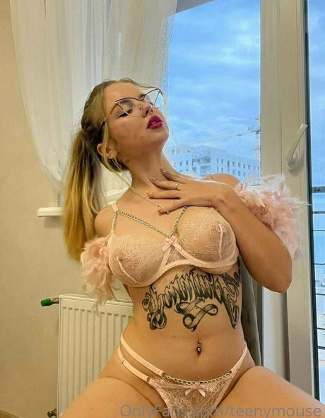 TeenyMouse hd pornstar gallery