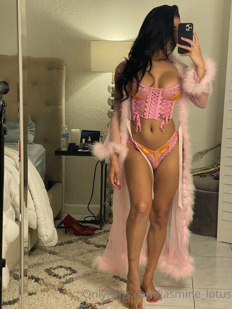 Jasmine Lotus Profile photo