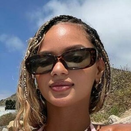 Juliana Nalu star beautiful pic