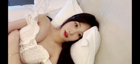 curvy kitty onlyfans pornographic archive