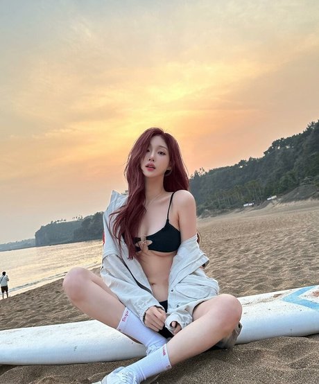 woohankyung pornographic model gallery