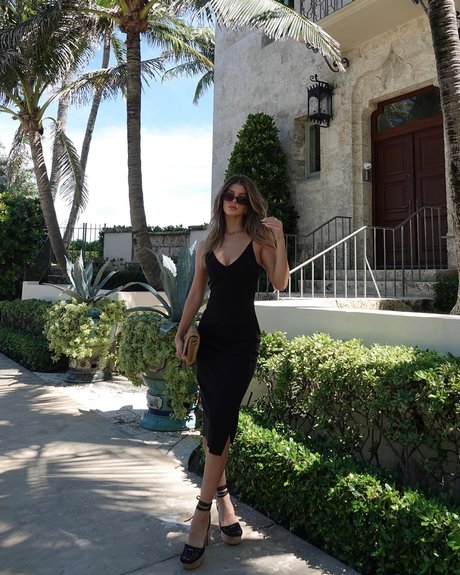 shemale handjob onlyfans nice archive