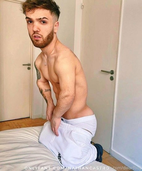 pekehottie model art pic