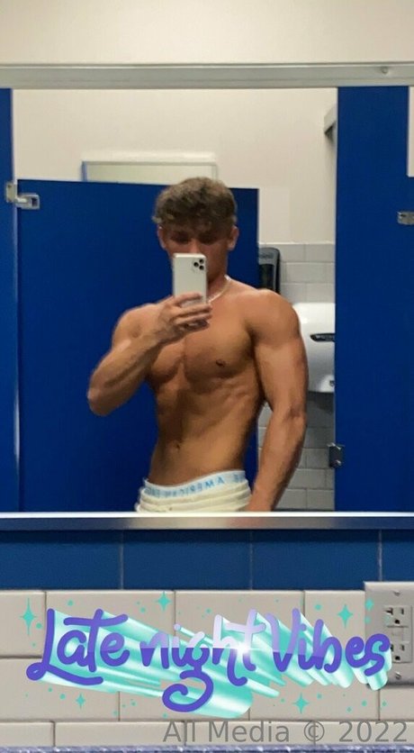 taylorsfree model nice photos