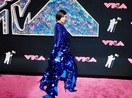 Sofia Carson pornstar naked img