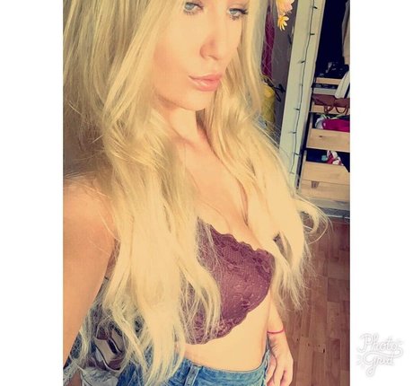 Nikkita Lyons model pornographic galleries