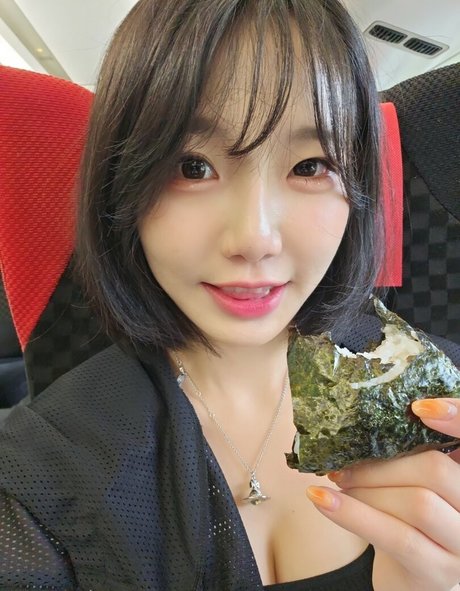 sooflower naked actress image