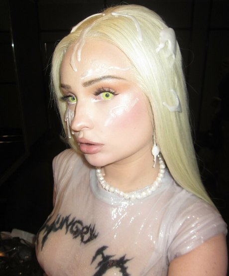 Kim Petras pretty star images