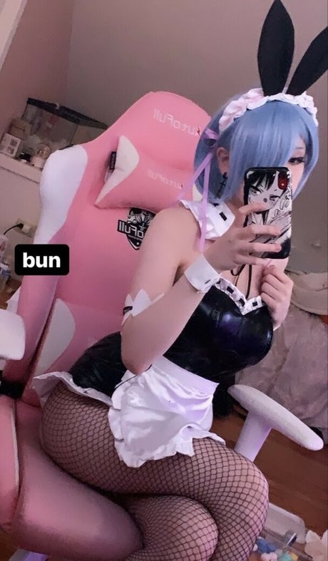 Uzileks model nudes photos