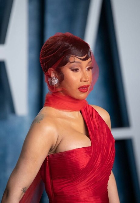 comedian onlyfans erotic pic